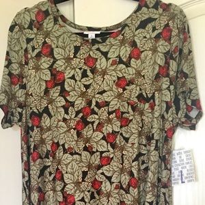 BNWT LuLaRoe Carly Size Large